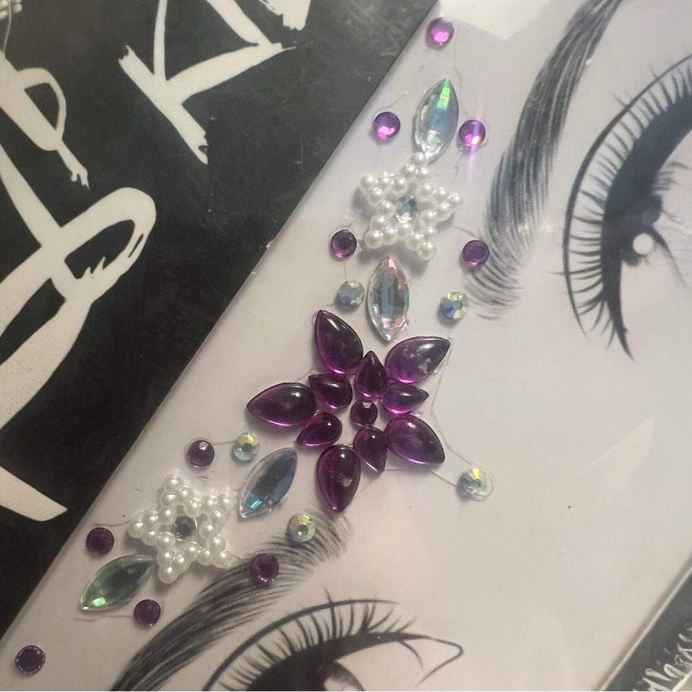 Dolls Kill Star Iridescent Rhinestone Face Jewels, NWT - Picture 2 of 3